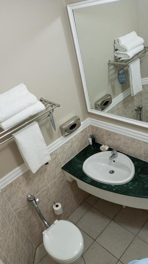 Hotel The Benjamin On Florida Road 4*